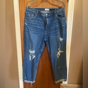 Abercrombie high rise mom Jean